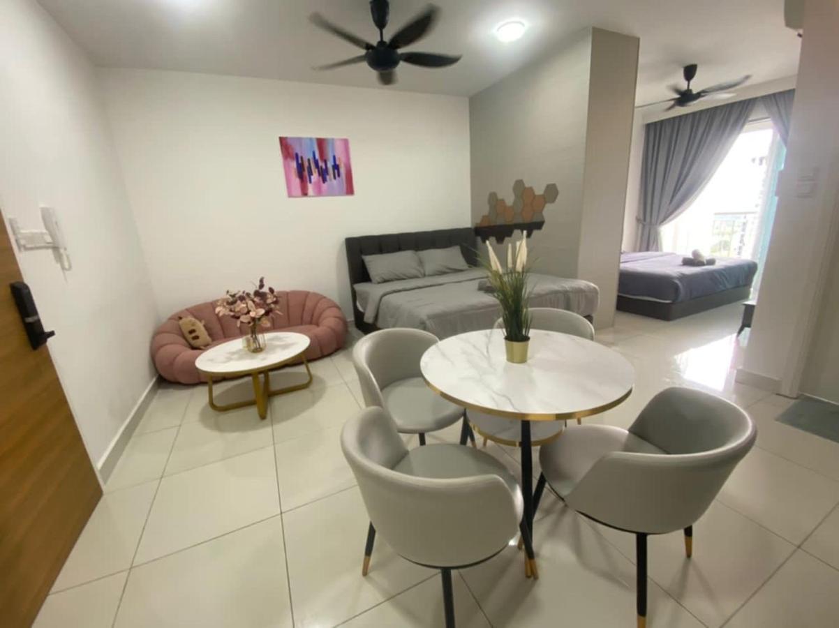 Teega Suites, Puteri Harbour, Iskandar Puteri 누사자야 외부 사진